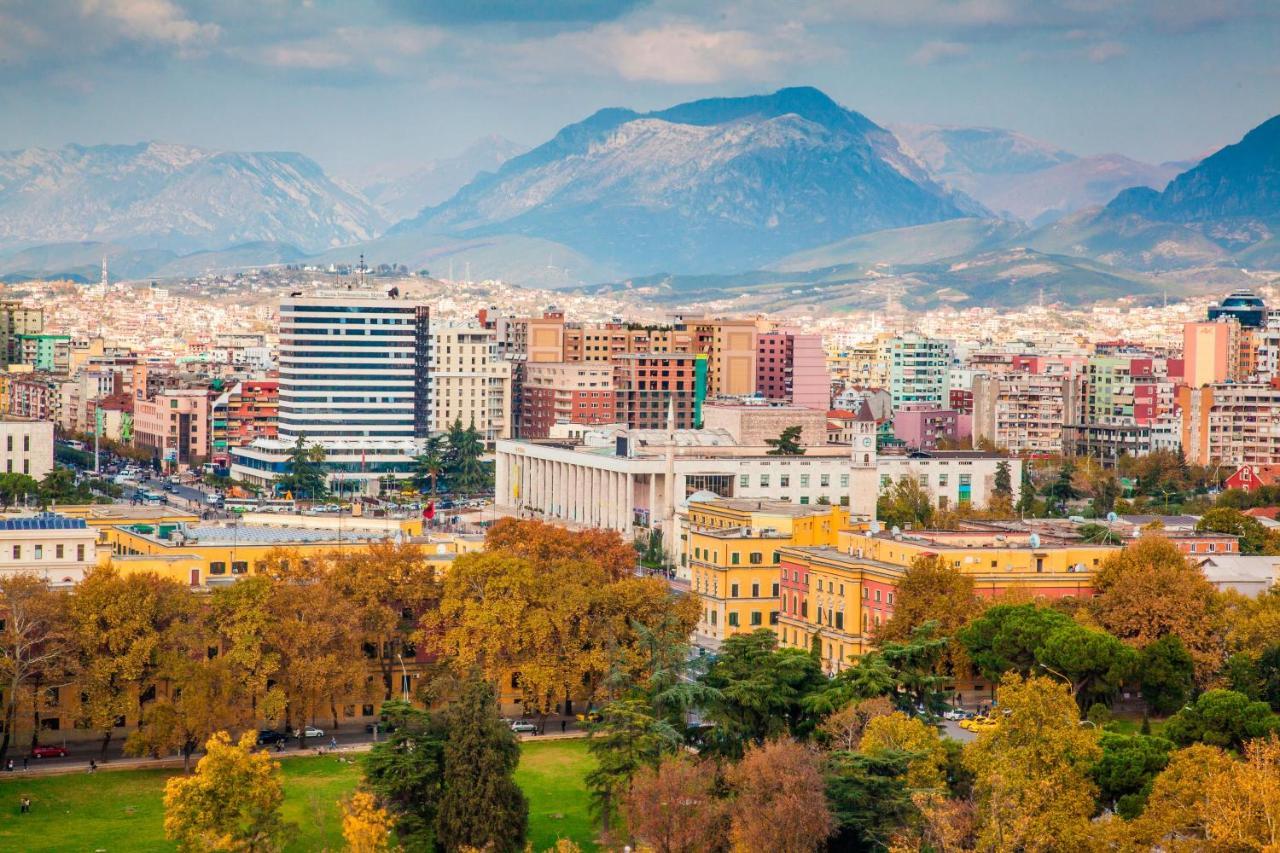 Hotel Palma Tirana Esterno foto