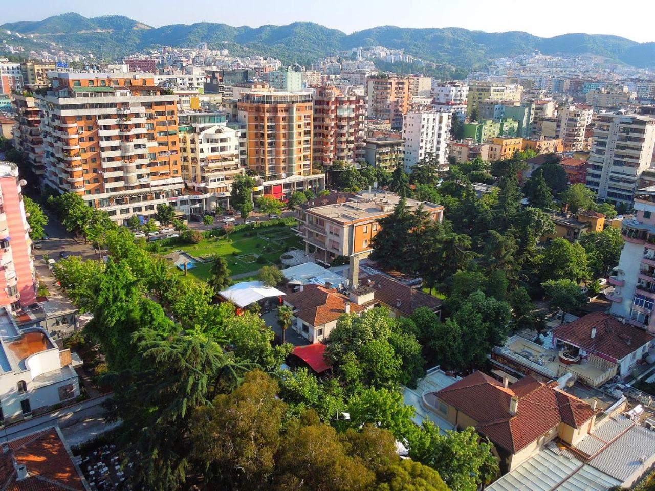 Hotel Palma Tirana Esterno foto